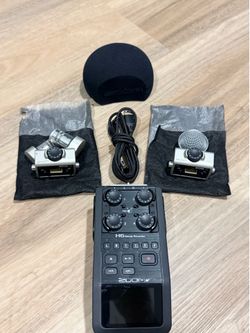 Zoom H6 Handy Recorder with Mic Capsules, Windscreen & USB Cable