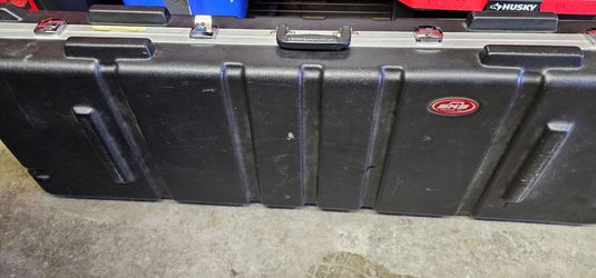 SKB long gun hard case 54" x 17" like pelican case