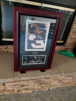 Nascar Dale Earnhardt Sr Shadow Box and Dicast car