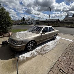 1992 Lexus LS 400