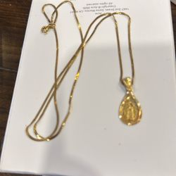 24” Chain And Virgin Mary Pendant 14 K
