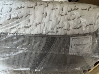 Enchant plush mattress 16” tick queen size