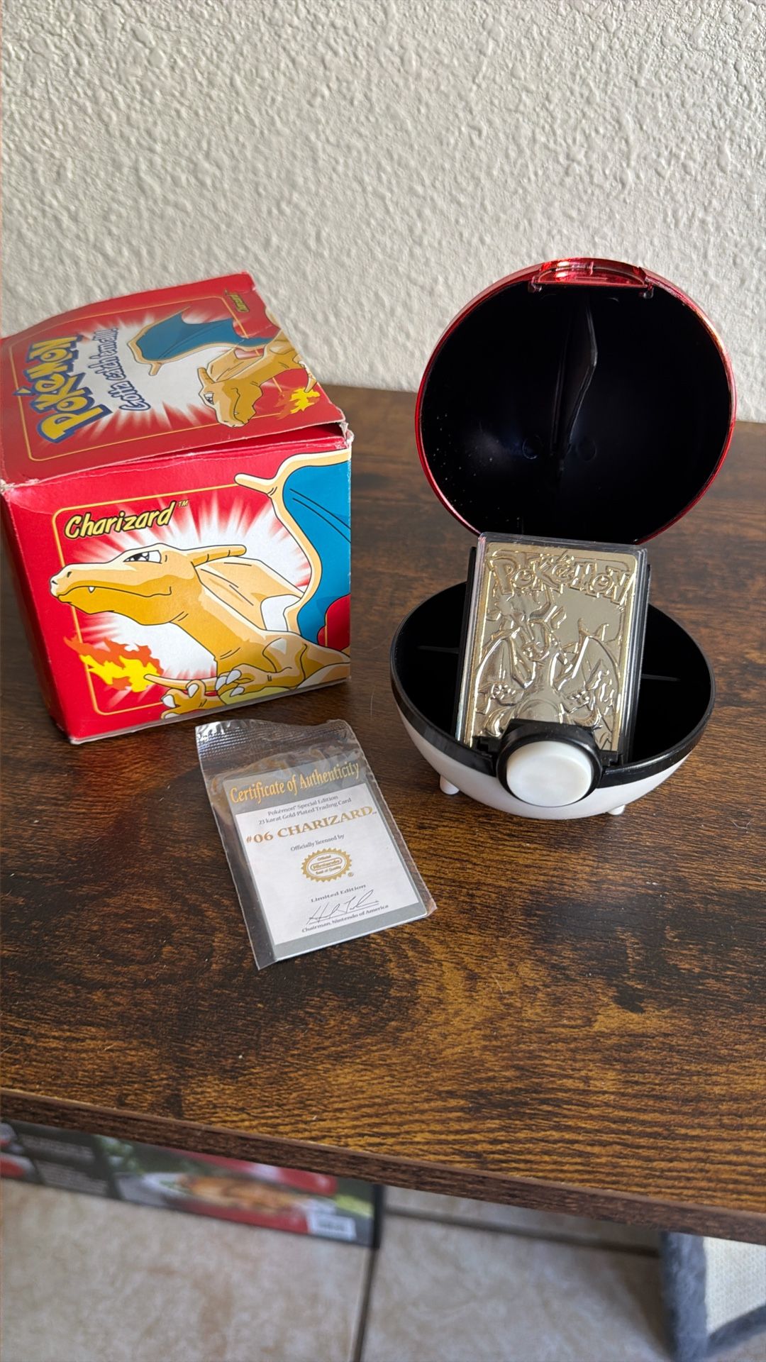 1999 Burger King Limited Edition 23K Gold Plated Charizard Pokemon