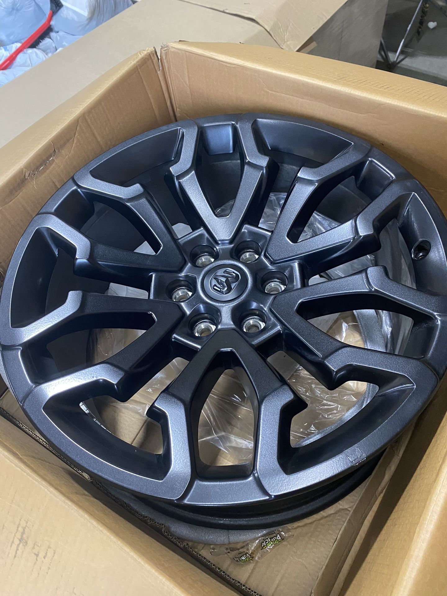 2025 RAM 1500 LIMITED Night Edition WHEELS