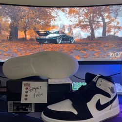 Jordan 1 Mid ‘Diamond’ - Size 8.5 Men’s 