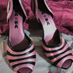 Women's Nana Pink/Black Size 8.5 With 4" Heel