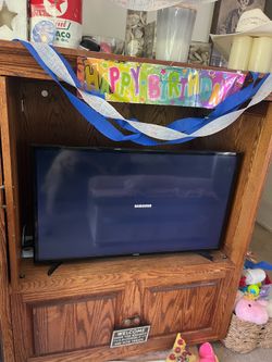 Solid Oak TV Hutch