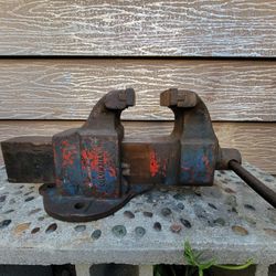 Vintage 1930s Working Columbian No. 505 Blacksmith Iron Machinist Bench Vise 5” Jaws