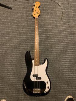 Squier affinity pbass