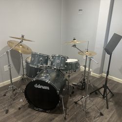 New d2 By ddrum Series Drum Set