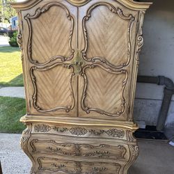 Antique Armoire/Wardrobe