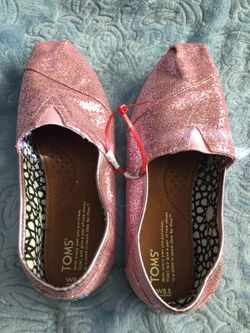 Toms shoes for women size 8.5
