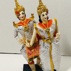 Vintage Thai Dancer Dolls Pair in Traditional Costume In Excellent Condition