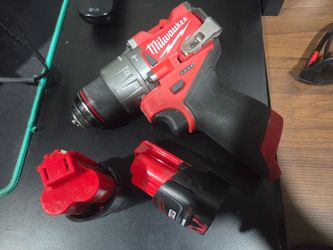 M12 fuel drill/hammer with 2 batteries