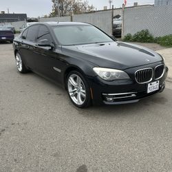 BMW 740i