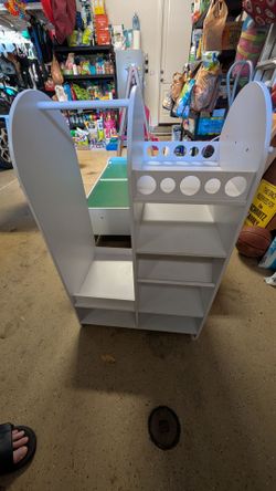 Child's dress up station
