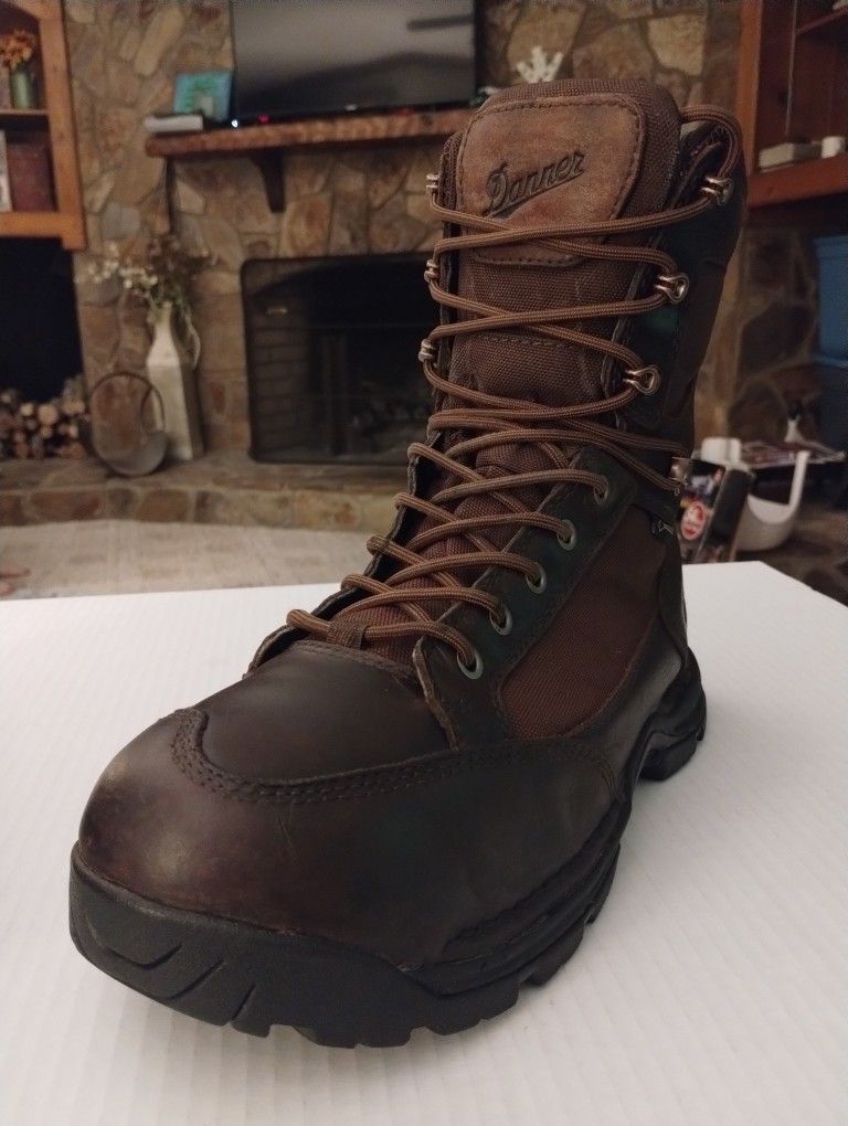 (Size 8.5) Men's, Used, Great Condition, Hunting Boots
Danner Pronghorn GTX Gore-Tex, American Boots
Used but in excellent condition. Prices in stores