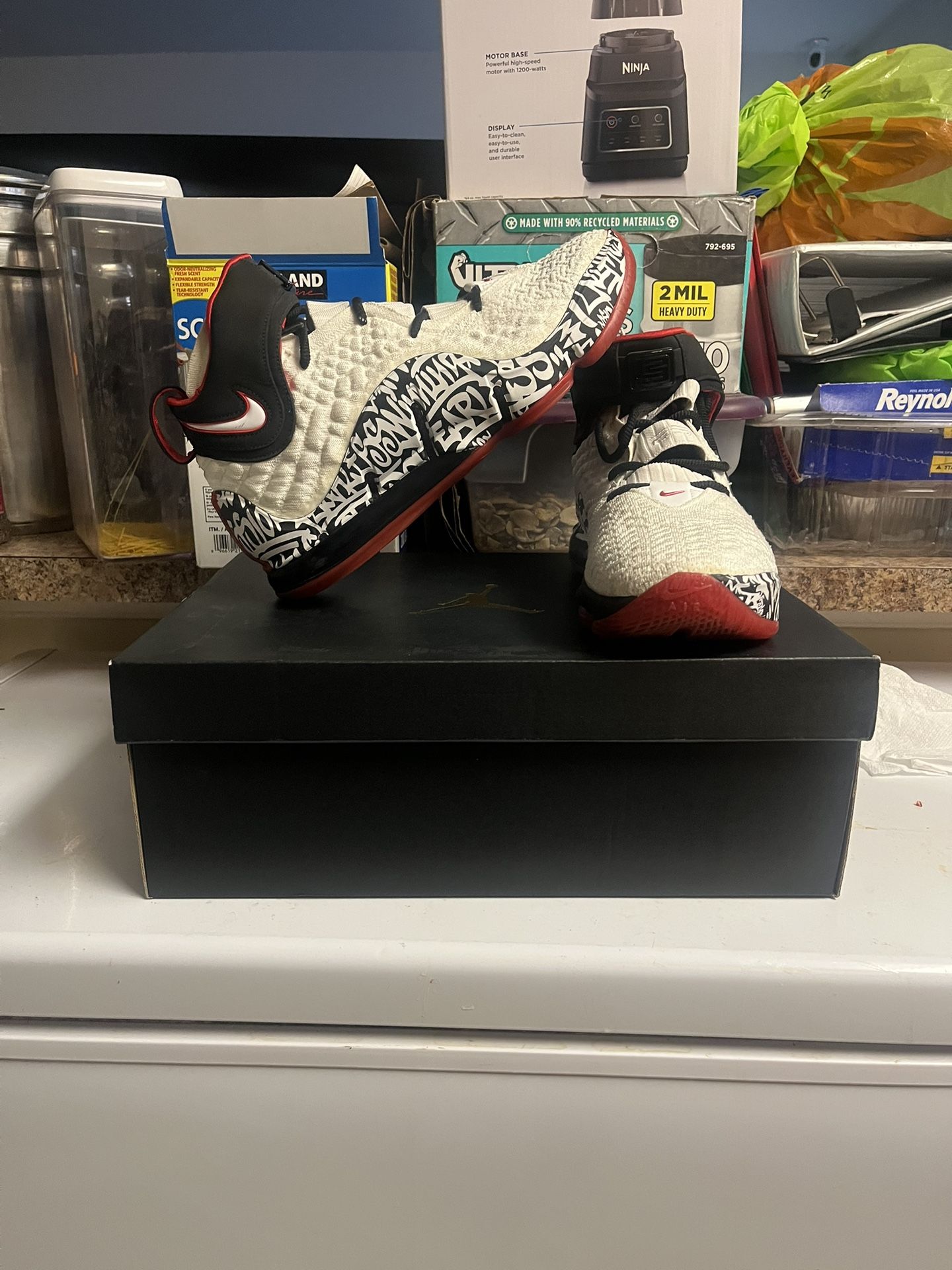 Nike LeBron 17 LeBron 4 Graffiti