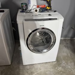 BOSCH WASHER AND DRYER COMBO