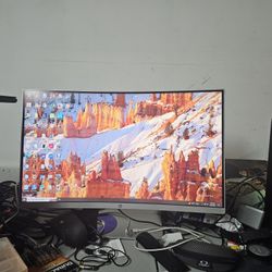 HP curve Monitor Size 28"