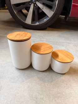 Bundle (3) Containers