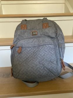 Dikaslon diaper baby bag