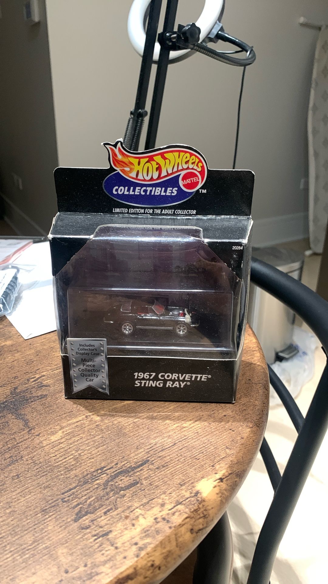 Hot Wheels Collectibles 1967 Corvette Sting Ray