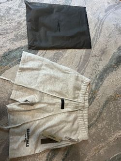 Brand new white essential shorts size M