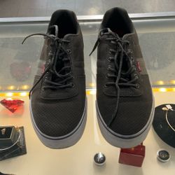 Levi's Men Size 11 Shoes