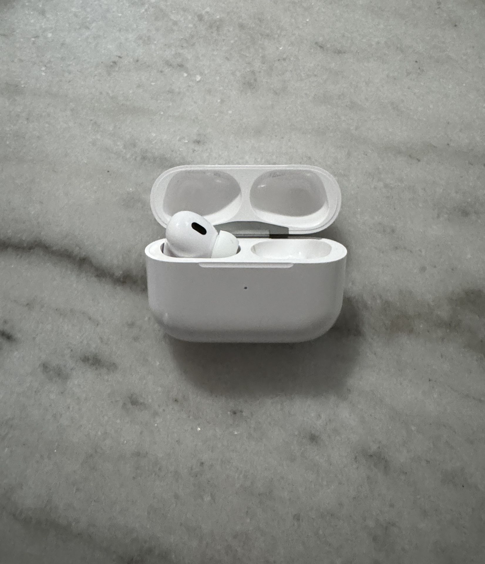 AirPods Pro 2 Left Bud