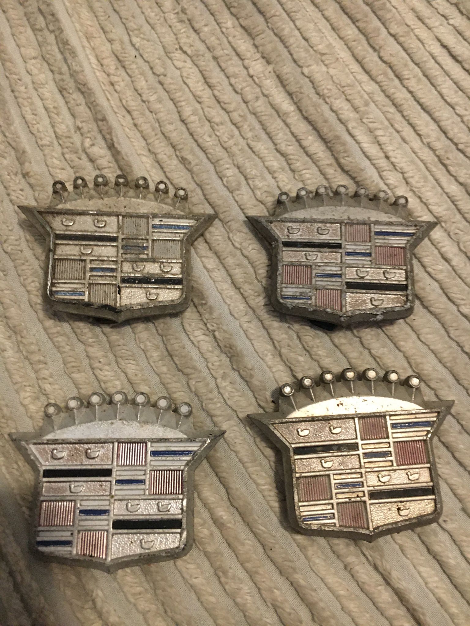 Vintage Cadillac Hubcaps Crest Set Of 4