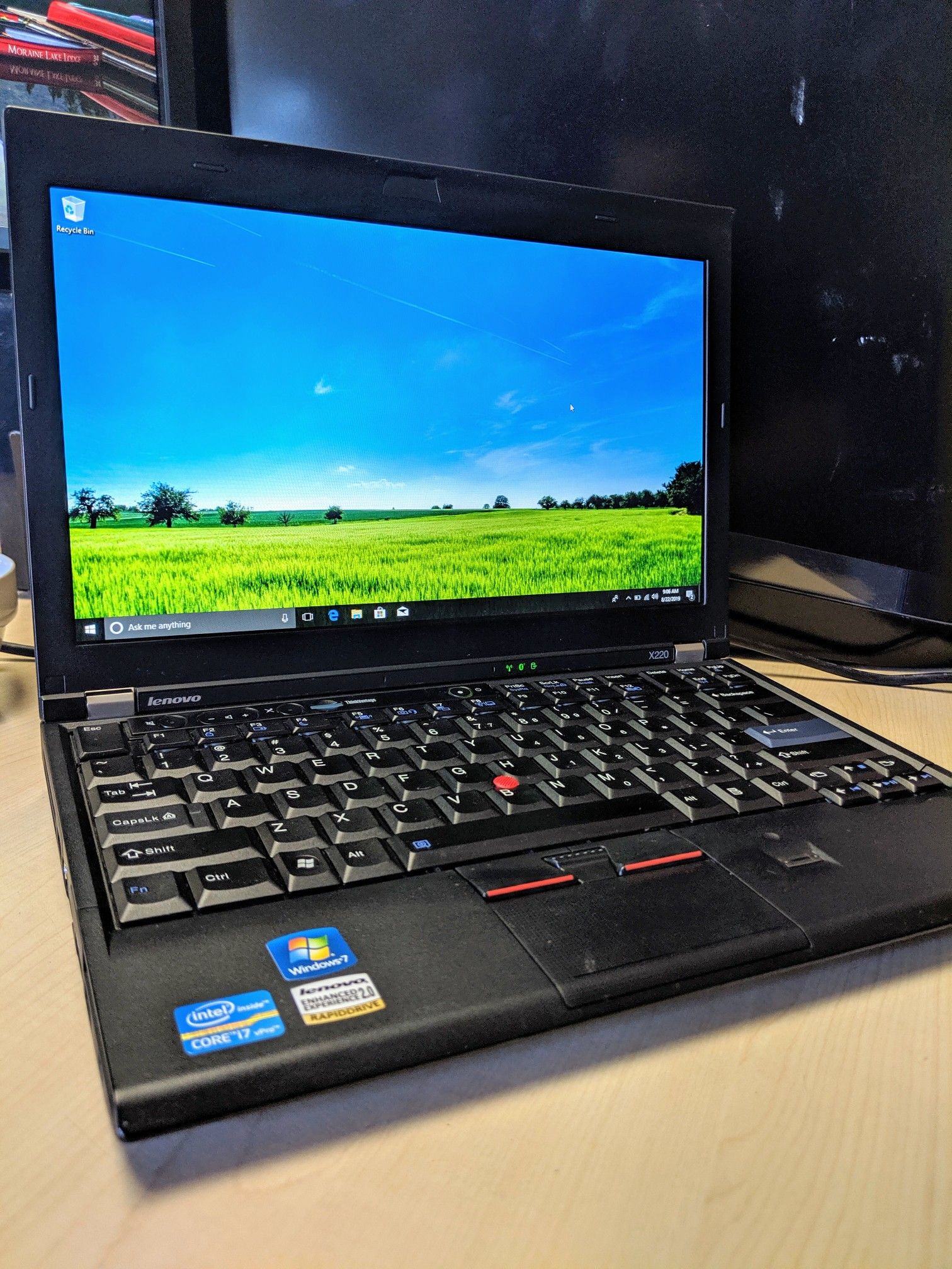 i7 Lenovo Laptop-w/500gb hd