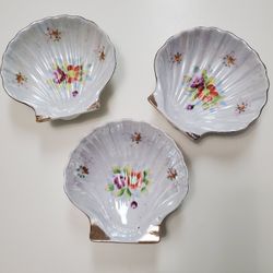 3 Vintage Japan Shell Small Bowls