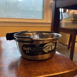 Water And/or Feed Bowl For Dog Crate 