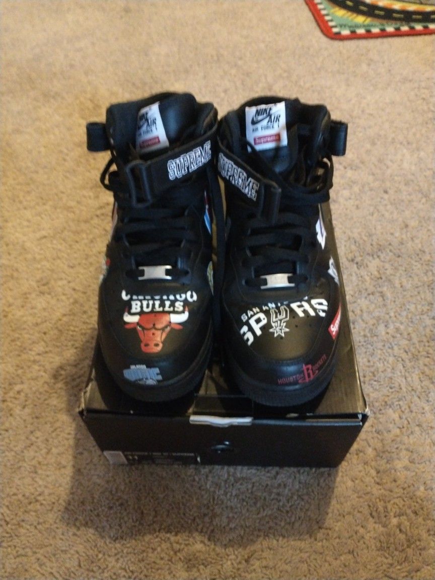 AF1 Supreme Mid NBA Black