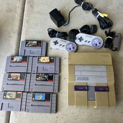 Super Nintendo + 7 Games 