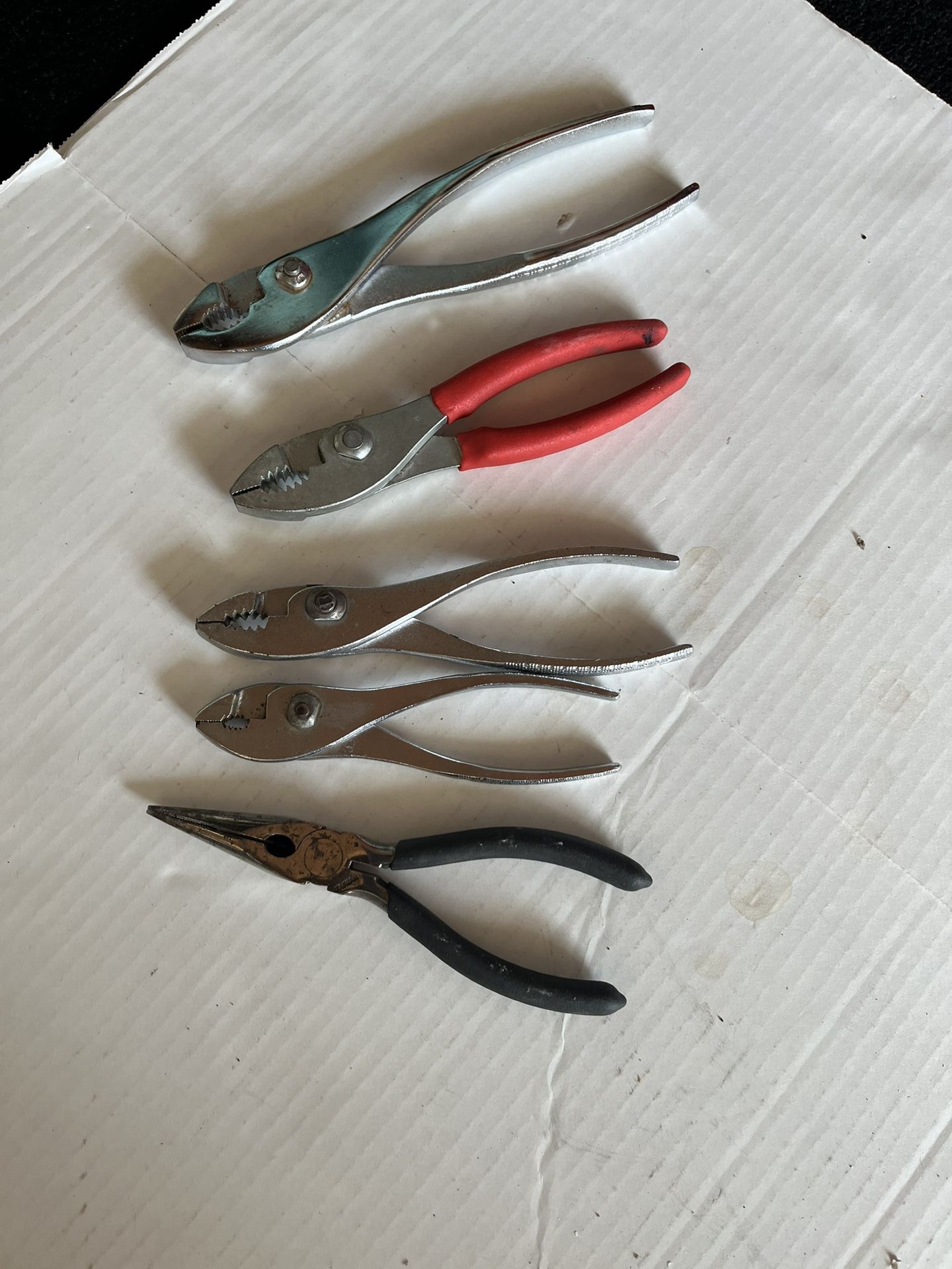 Pliers And Needle Nose Pliers