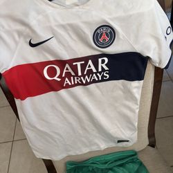 Paris Mbappe Jersey And Shorts Size m Youth Age 10-11