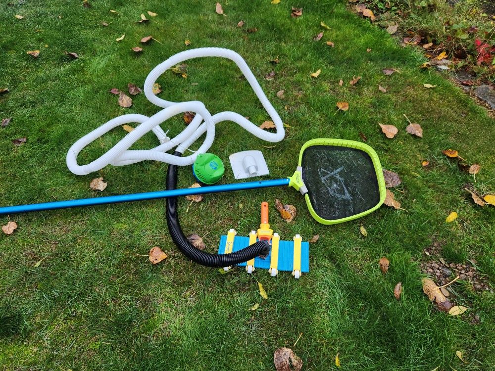 Pool Skimmer, Extention Pole & Vacuum