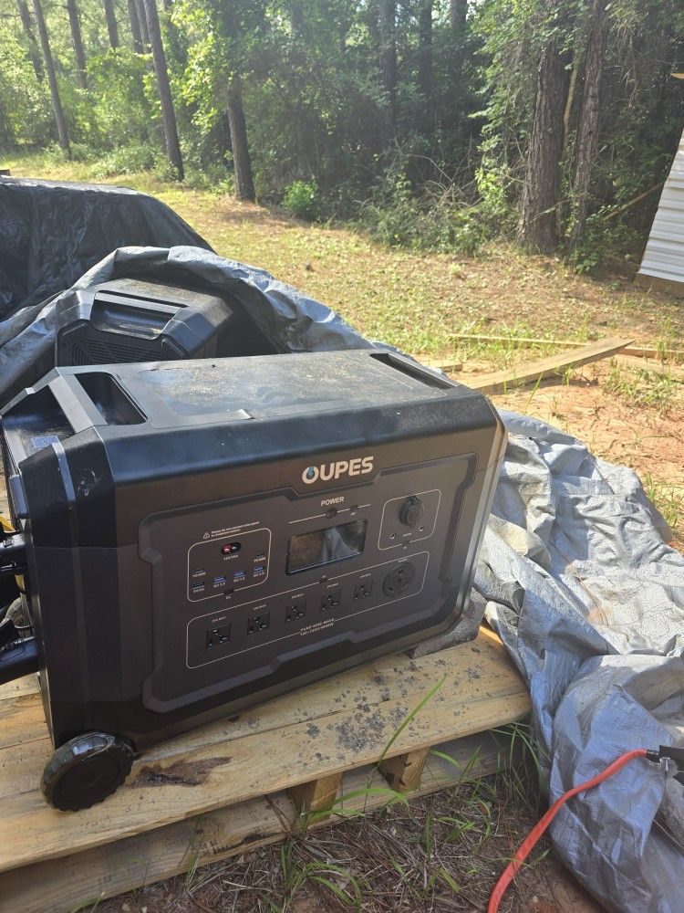 OUPES 10,000kwh Solar GENERATOR with B5 Backup Smart Battery + 3 - 240 Watt PANELS