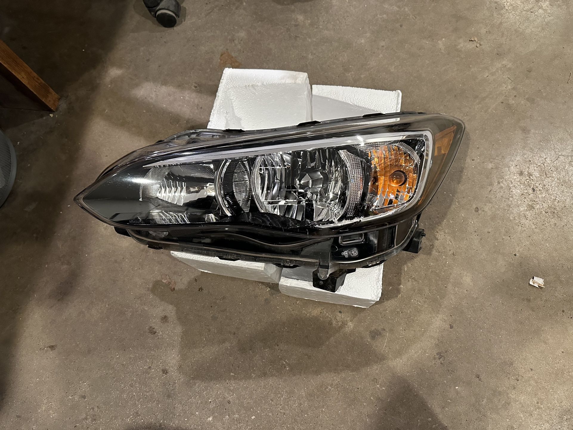 2018, 2019, 2020, 2021, 2022, 2023 Subaru Crosstrek Headlight Driver ( Used Car Parts )