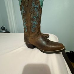 Woman Boots- Justins 