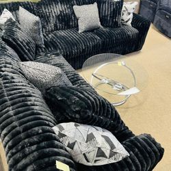 Free Delivery Cozy Sectional 
