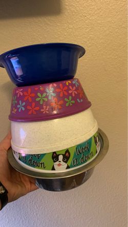 Dog bowls (5)