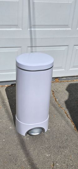 Munchkin STEP Diaper Pail