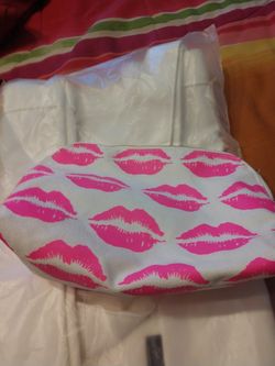 Tote and Matching Cosmetic Bag