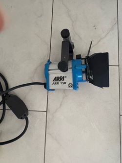 ARRI 150w Tungsten Fresnel light