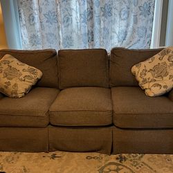 Havertys Couch