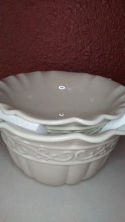 Home interior 2 big bowls