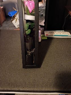 BEAUTIFUL SINGLE PINK ROSE WITH STORAGE BOX